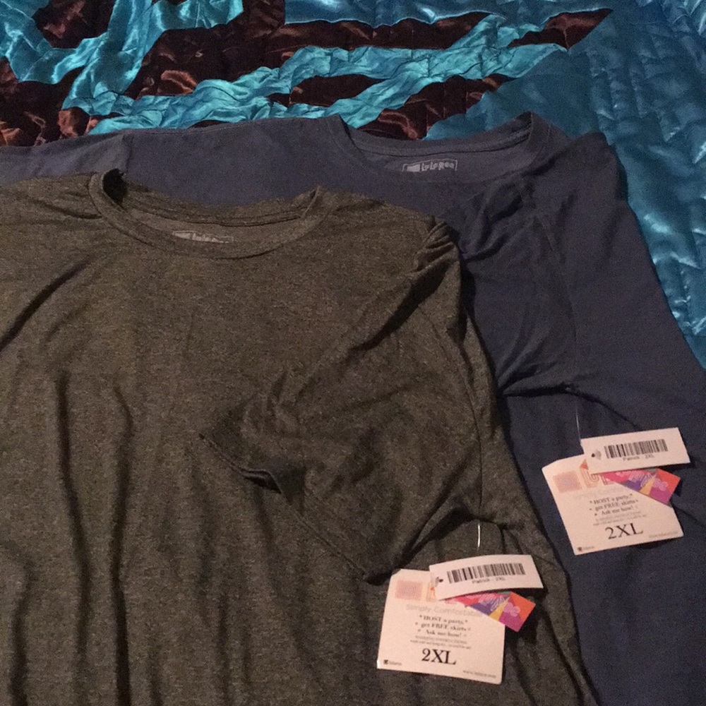 LuLaRoe Patrick T-shirt 2XL new with tags
